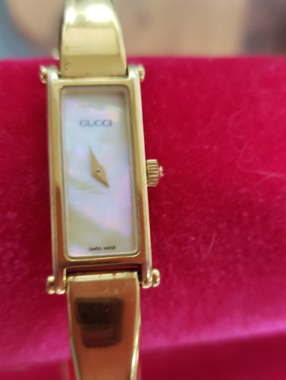 AUTHENTIC Gucci Women's Gold-Tone Bracelet Watch with Mother-of-Pearl Dial